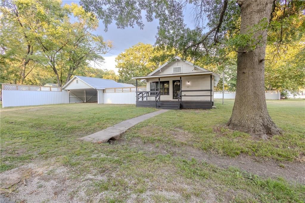 407 Lemon Street — photo 4