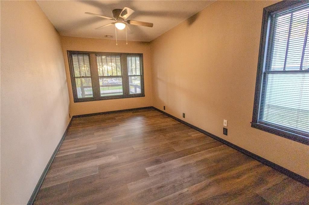 407 Lemon Street — photo 31