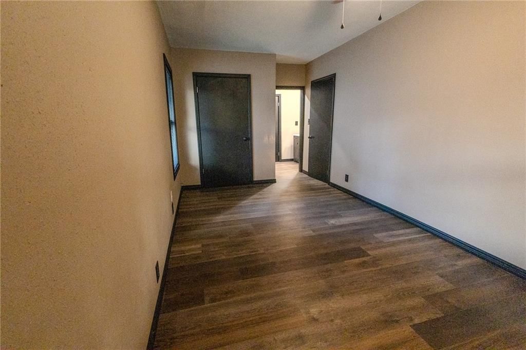 407 Lemon Street — photo 32