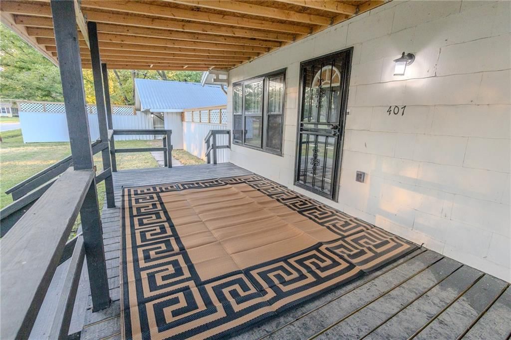 407 Lemon Street — photo 33