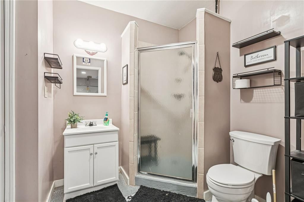 413 E Montgomery Place — photo 29