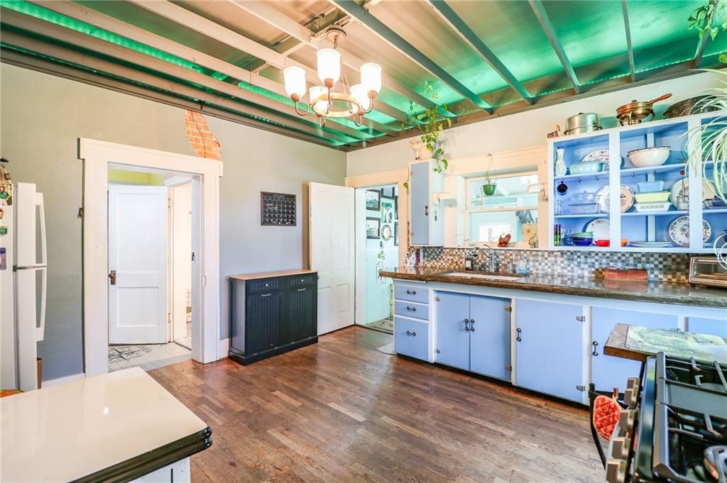 502 N Armstrong Street — photo 16
