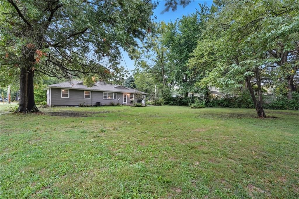 515 E Sheridan Street — photo 21