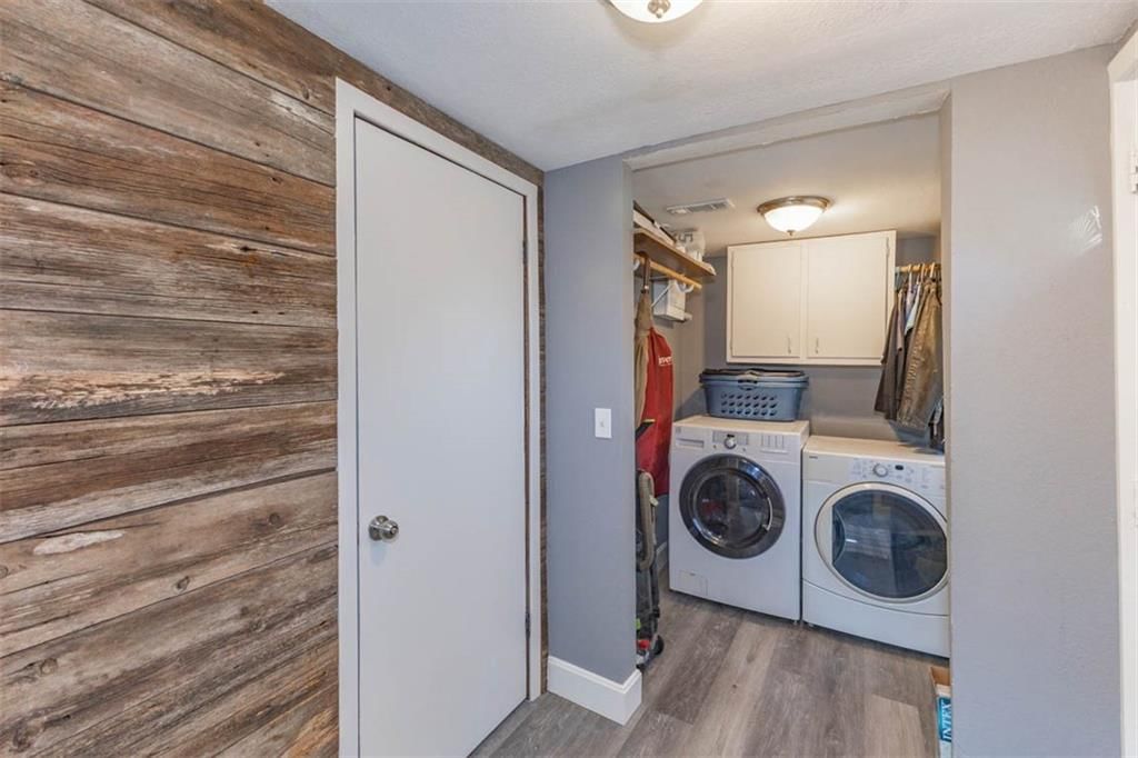821 E 4th Street — photo 26