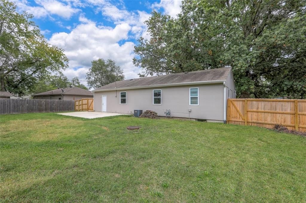 1406 E Loula Street — photo 32