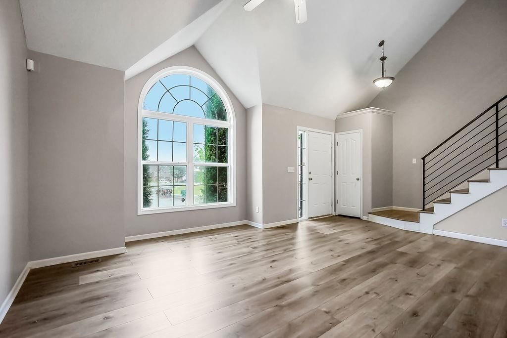 2344 SW Switchback Court — photo 3