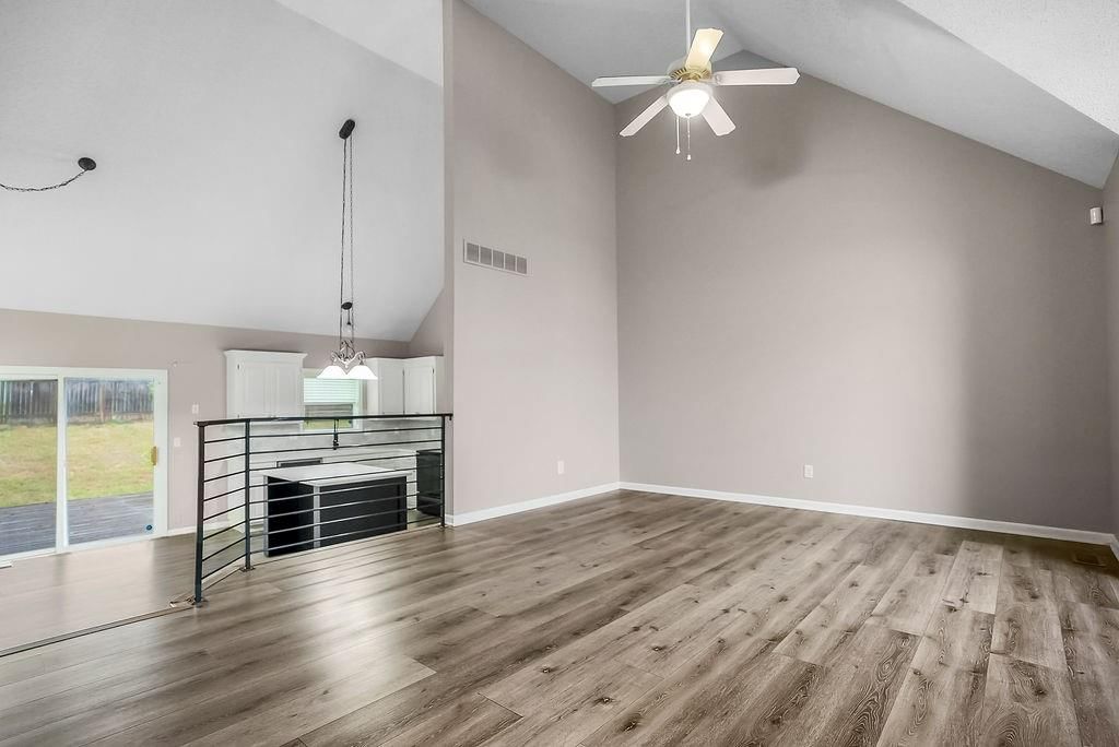 2344 SW Switchback Court — photo 4