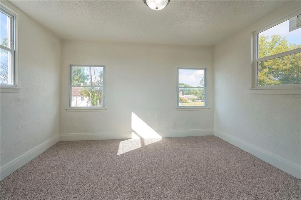 1814 Walker Avenue — photo 25