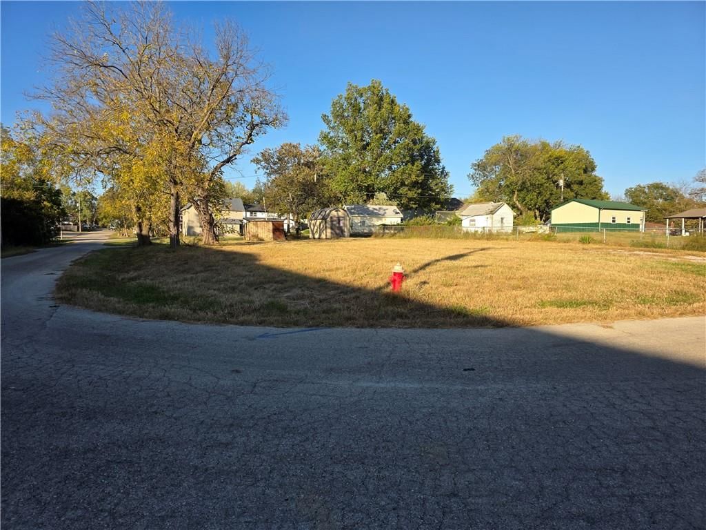 510 W Chippewa Street, Paola, KS