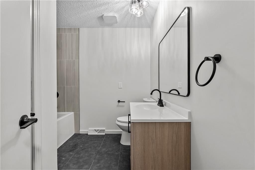 8512 MAYWOOD Avenue — photo 18
