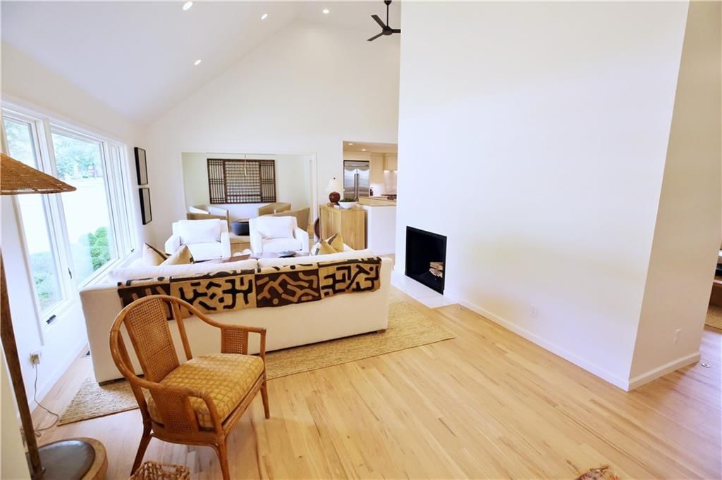 605 W Quincy Street — photo 12