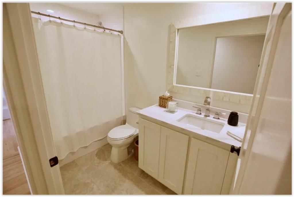 605 W Quincy Street — photo 43