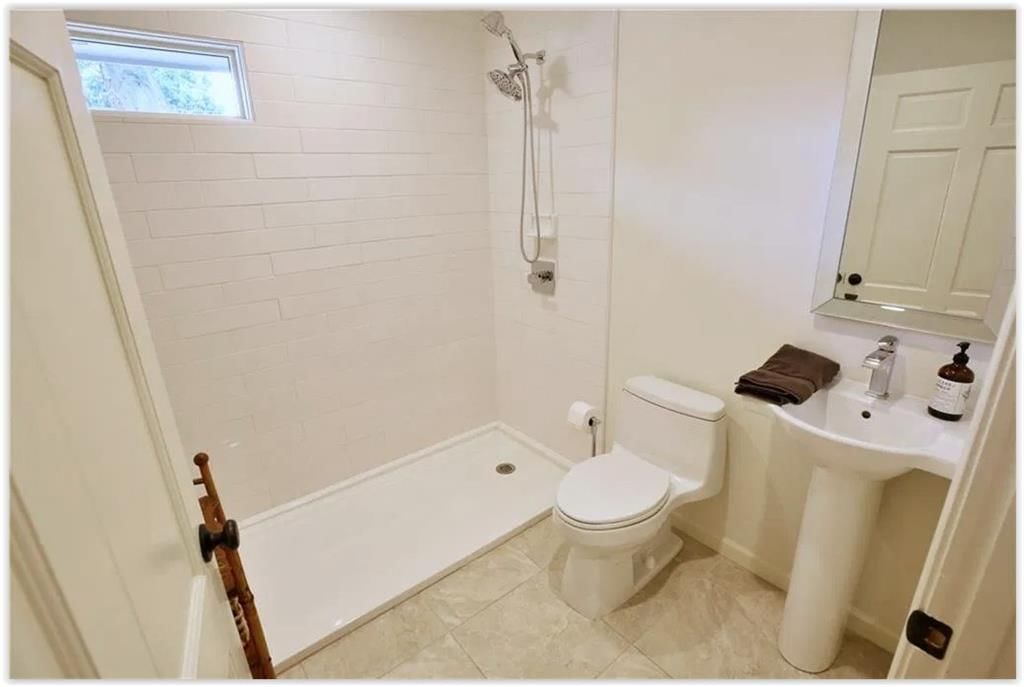 605 W Quincy Street — photo 45