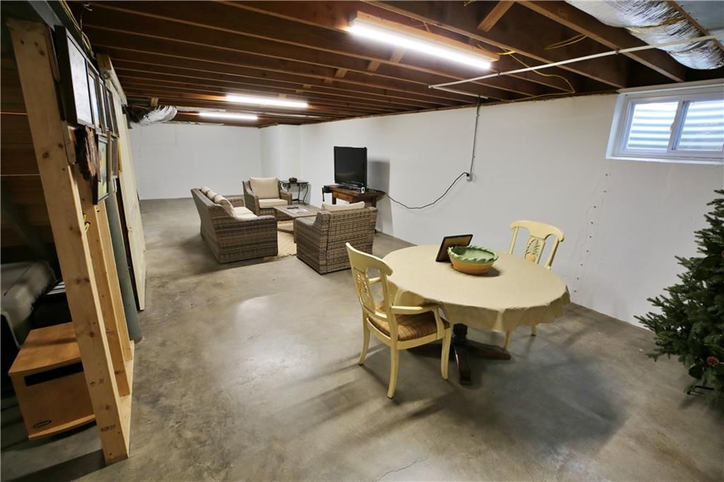 605 W Quincy Street — photo 52