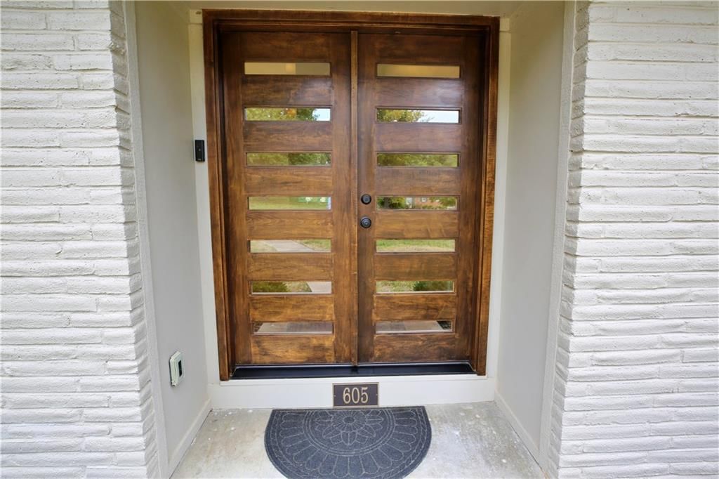 605 W Quincy Street — photo 9