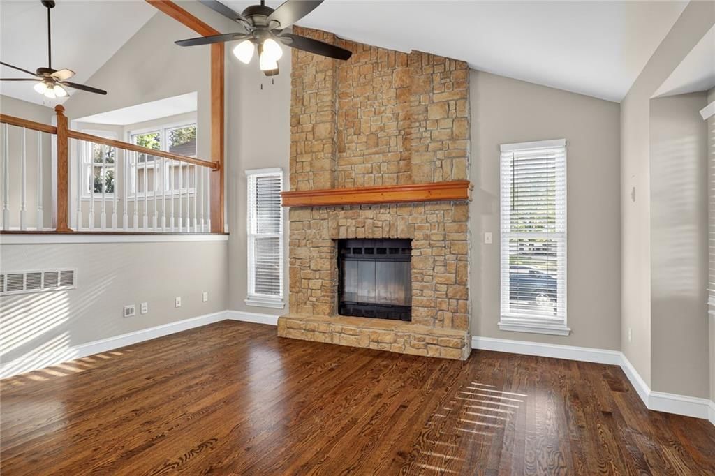 1802 SE 3rd Terrace — photo 3