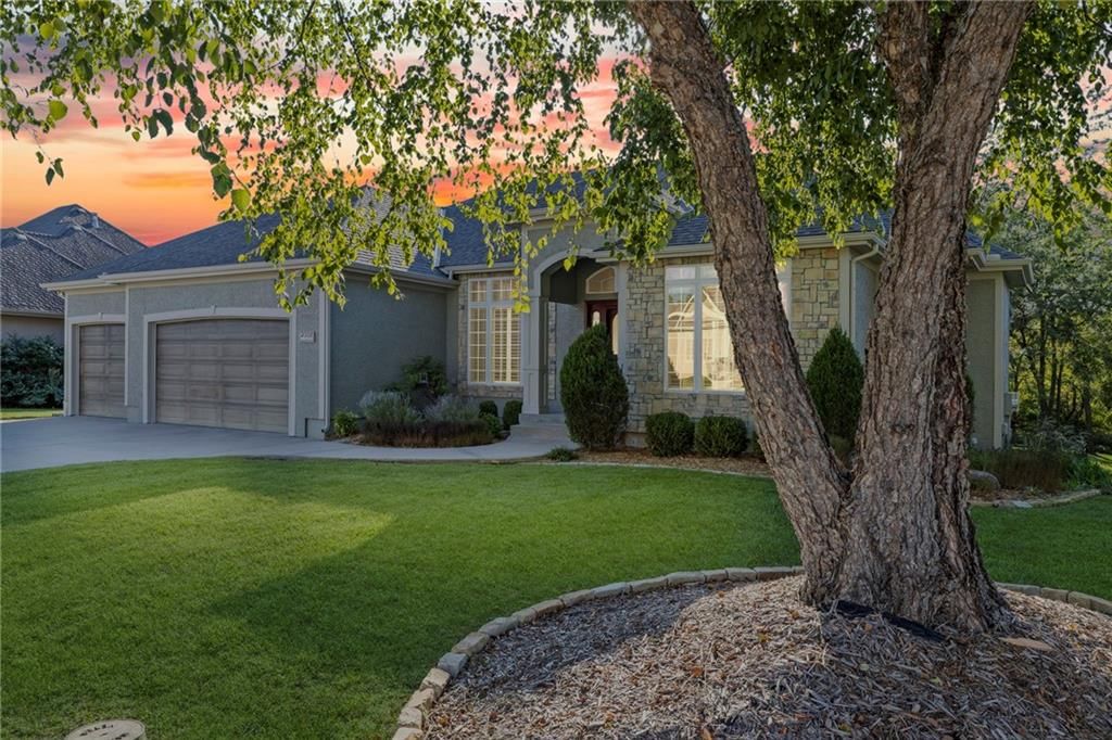4308 SE CANTER Drive — photo 3