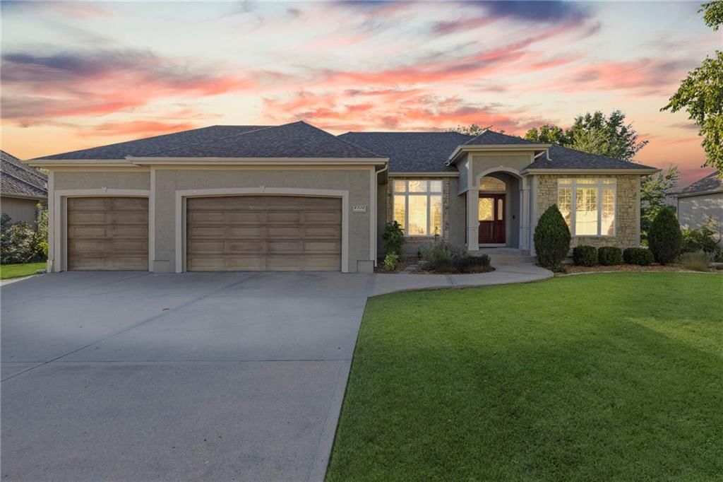 4308 SE CANTER Drive — photo 4