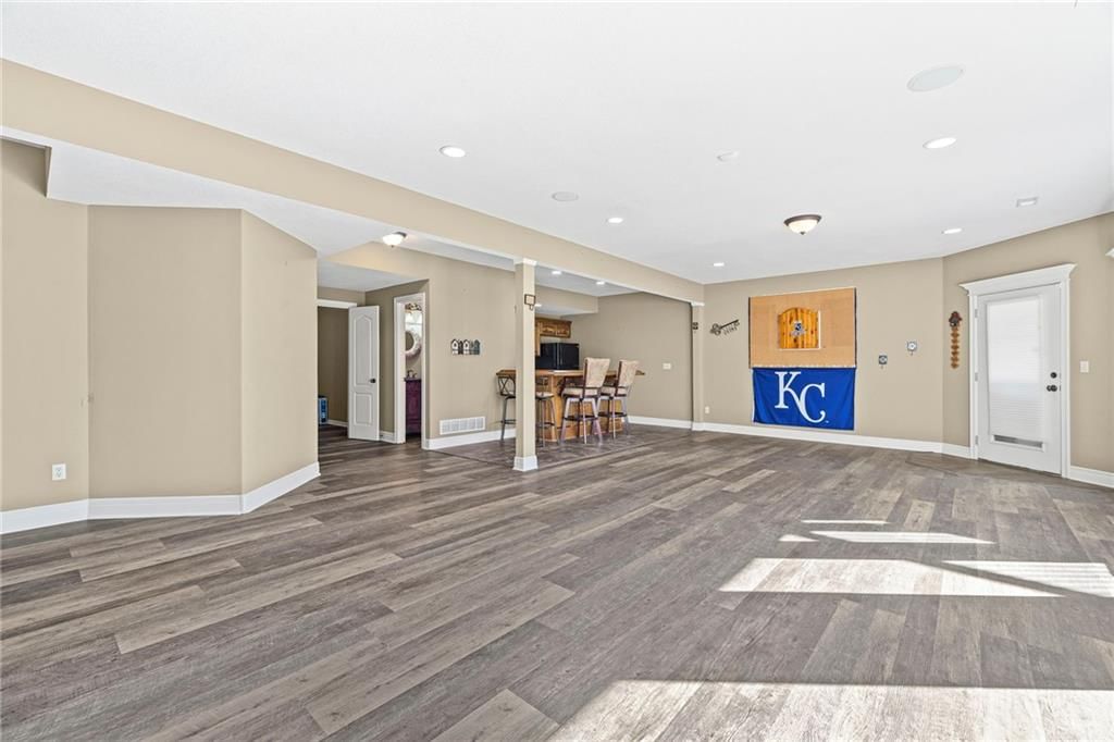 4308 SE CANTER Drive — photo 32