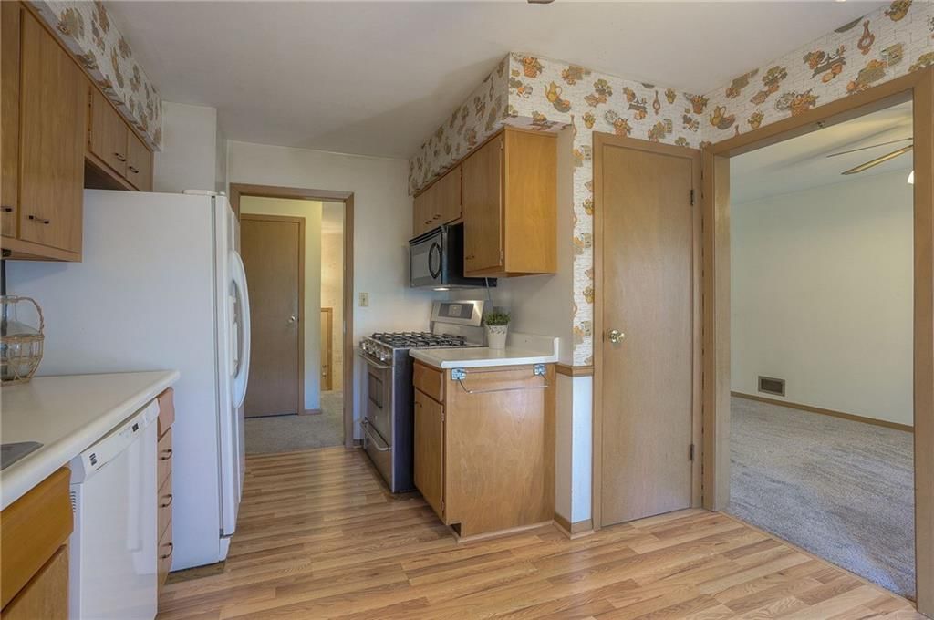 8931 Knox Lane — photo 11