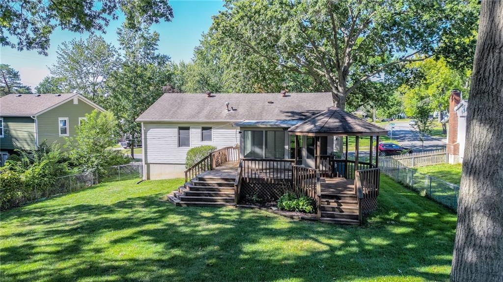 8931 Knox Lane — photo 29