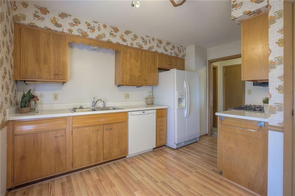 8931 Knox Lane — photo 10