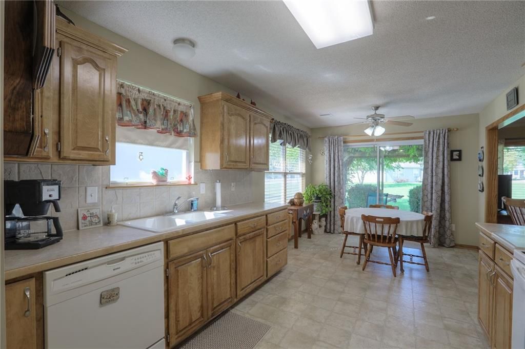 5410 S Coachman Avenue — photo 16