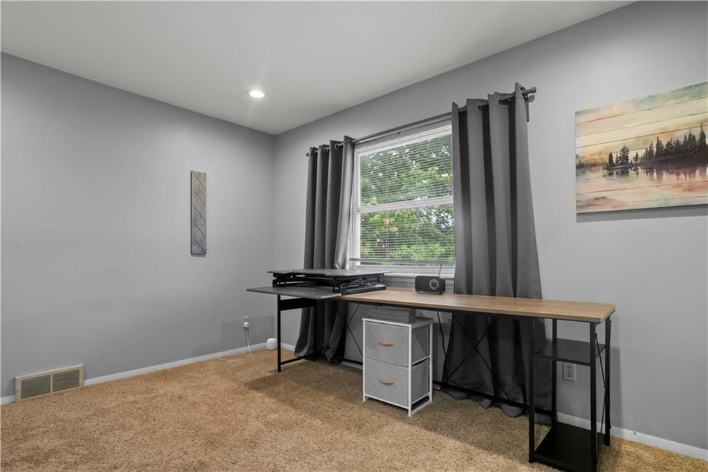 9505 Perry Lane — photo 30