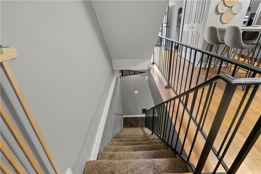 9505 Perry Lane — photo 31