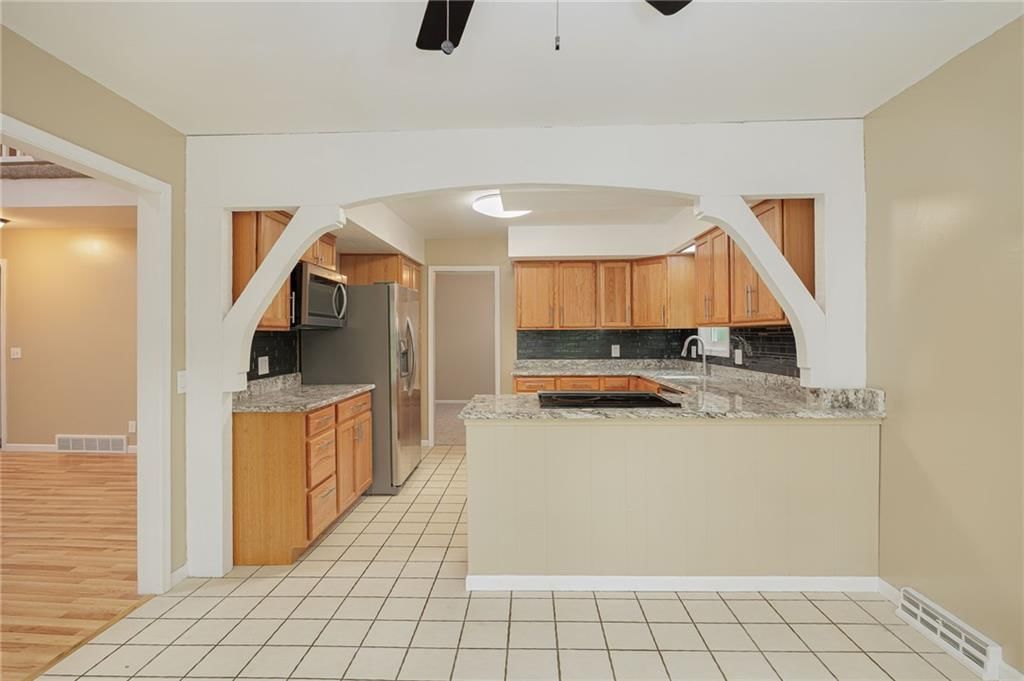4329 Stonecrest Drive — photo 8