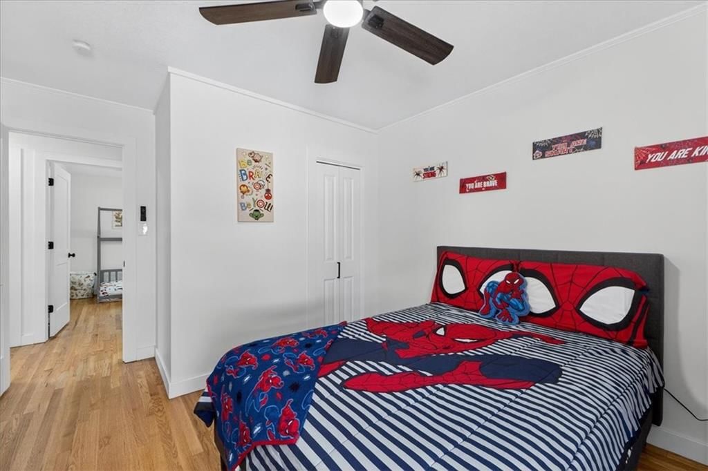 4608 S Crysler Avenue — photo 29