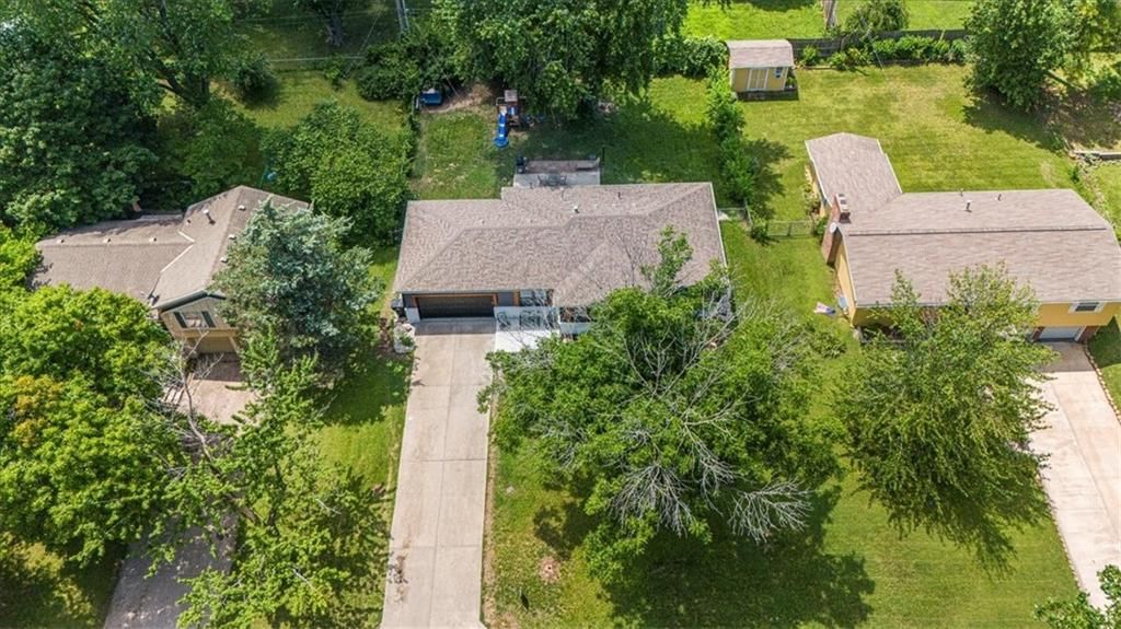 4608 S Crysler Avenue — photo 4