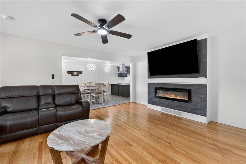 4608 S Crysler Avenue — photo 8