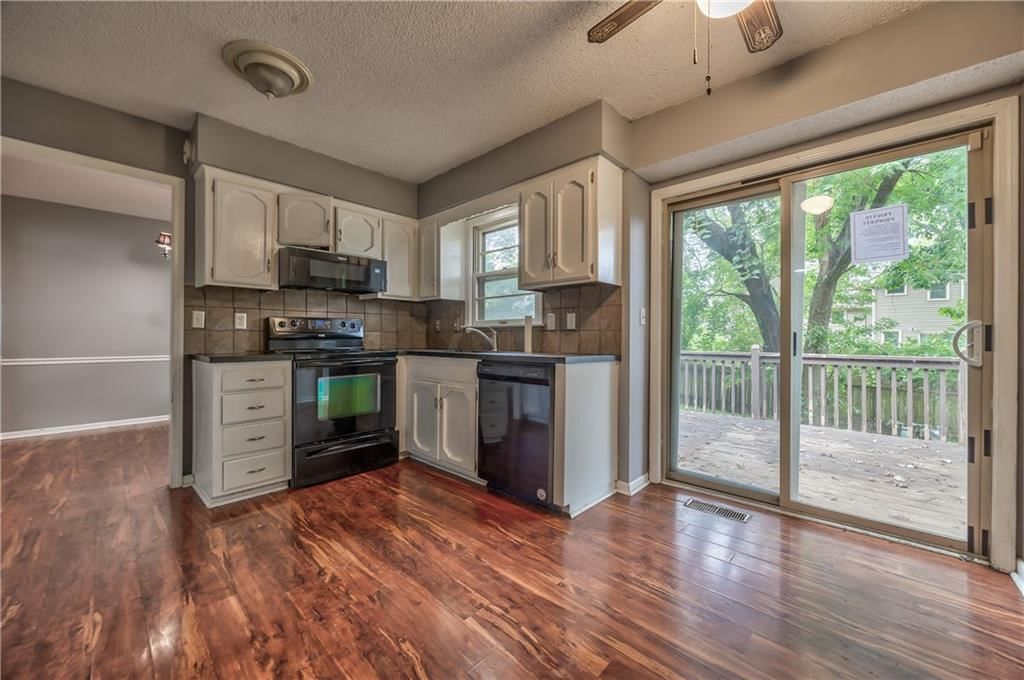 817 E Layton Drive — photo 8