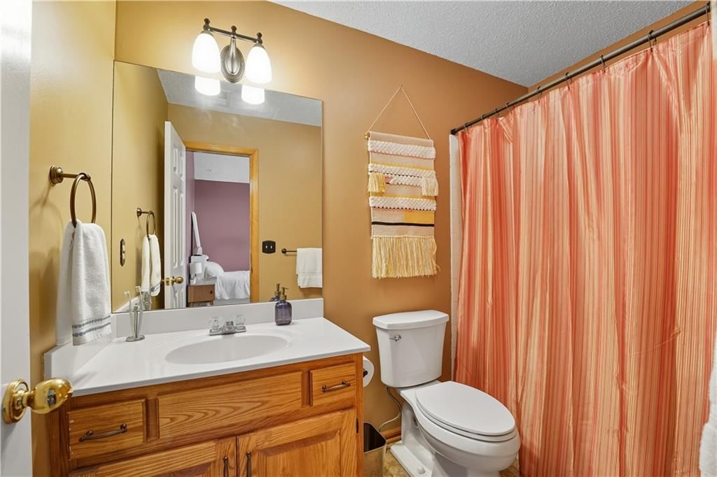 14611 S Acuff Lane — photo 31
