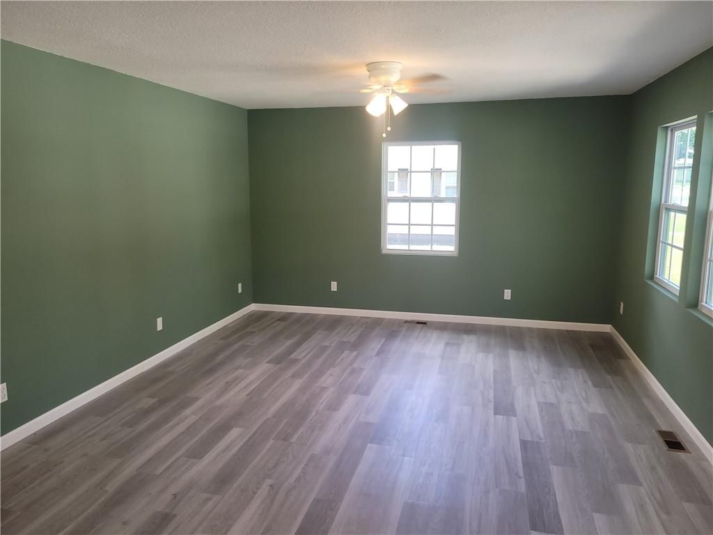 208 E Washington Street — photo 3
