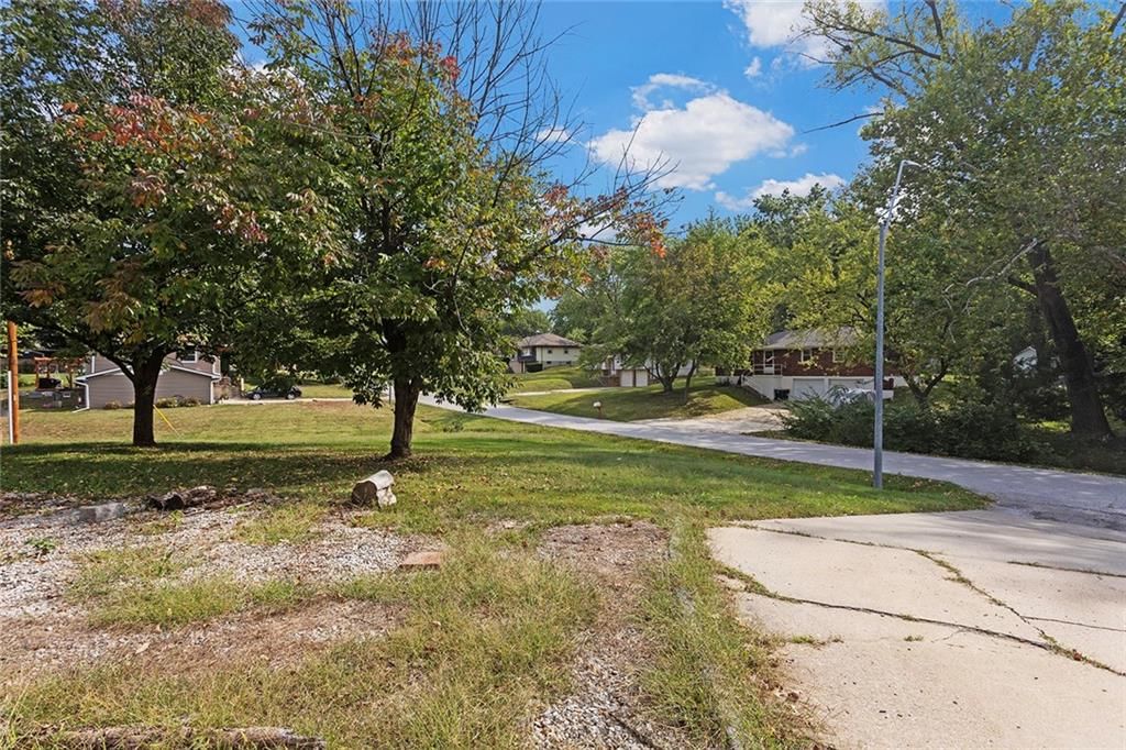 8701 NW Edison Avenue — photo 36