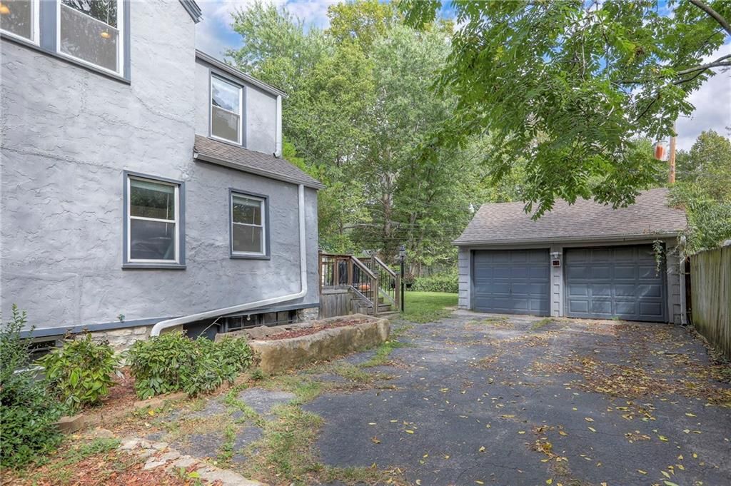 7615 OAK Street — photo 29