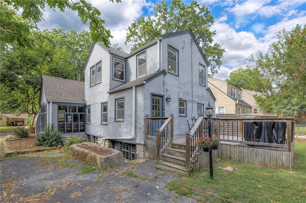 7615 OAK Street — photo 30