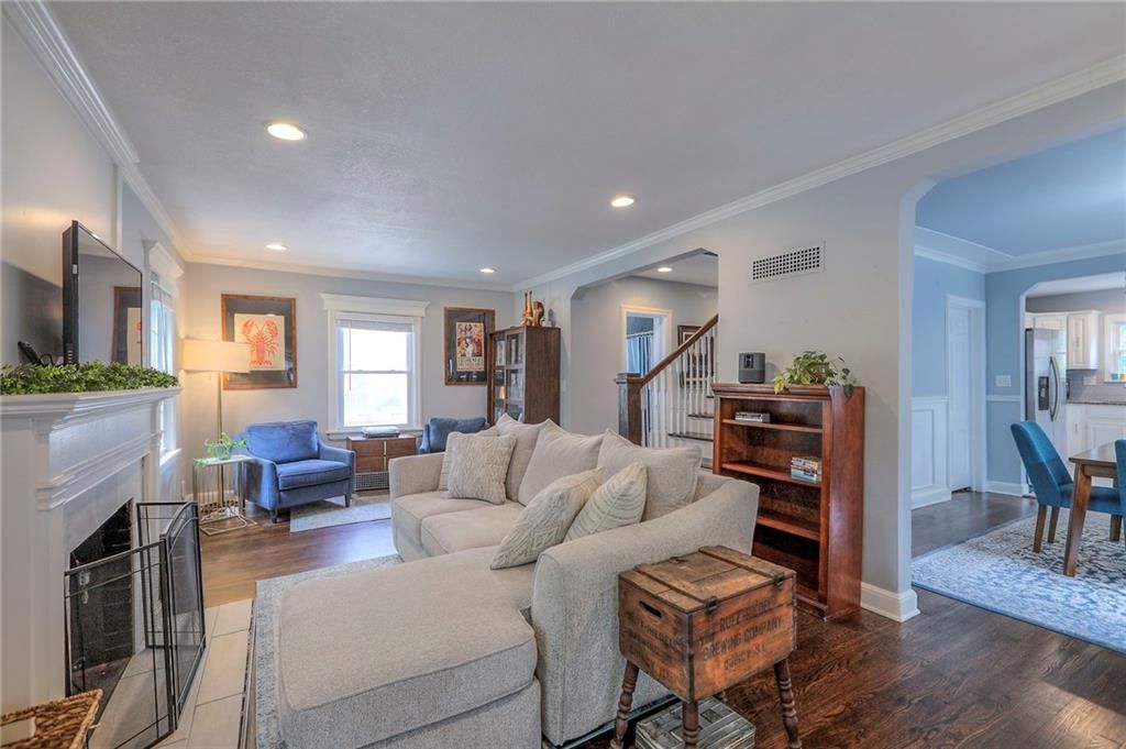 7615 OAK Street — photo 5