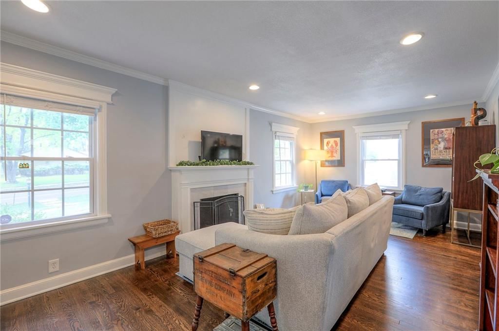 7615 OAK Street — photo 6