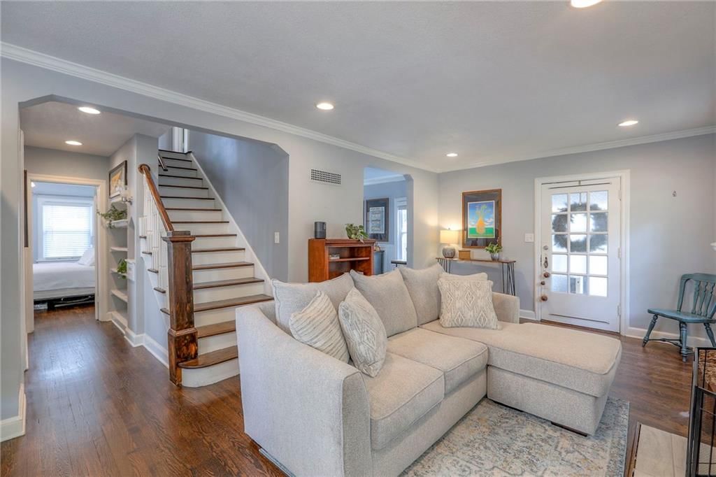 7615 OAK Street — photo 7