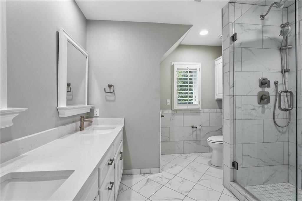 606 E 117th Terrace — photo 31