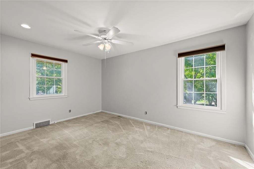 10713 W 98th Terrace — photo 20