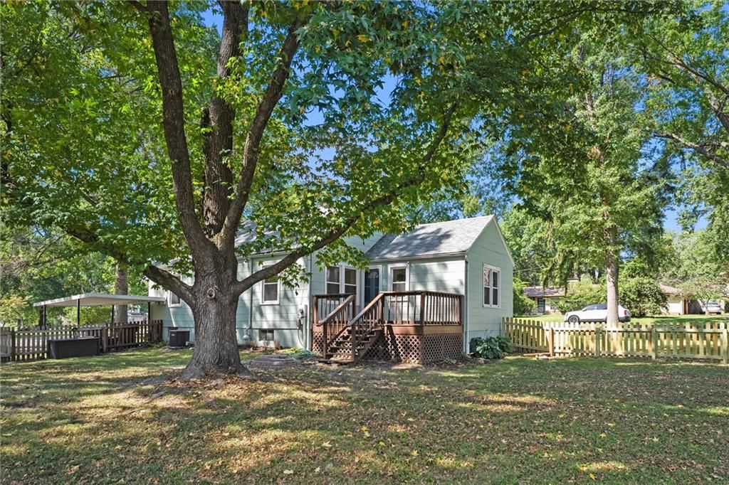 2741 Windsor Avenue — photo 27
