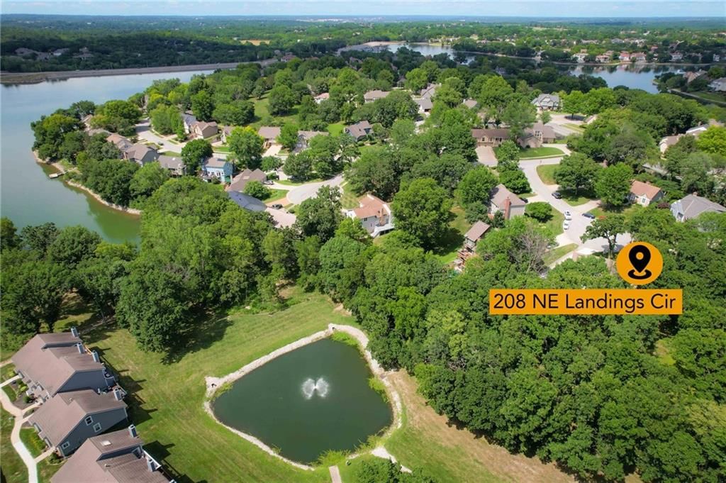 208 NE Landings Circle — photo 46