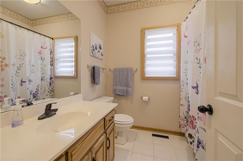 7611 NW 74th Street — photo 24