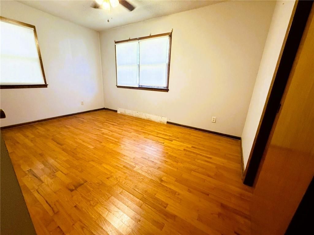 406 W George Street — photo 12