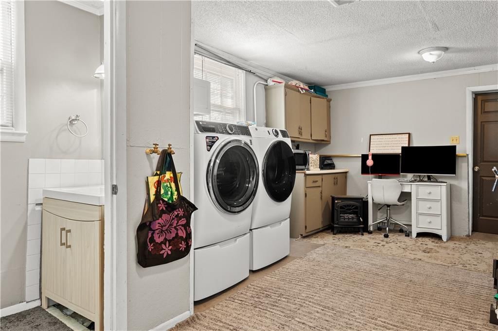 2908 S Broadway Street — photo 20