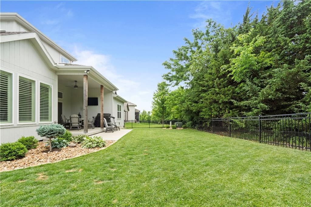 11038 Palisade Street — photo 70